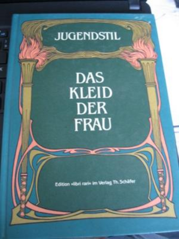 Das Kleid der Frau